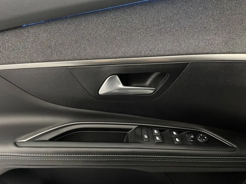 Image secondaire du véhicule 30