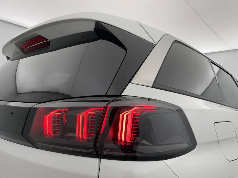 Image secondaire du véhicule 32