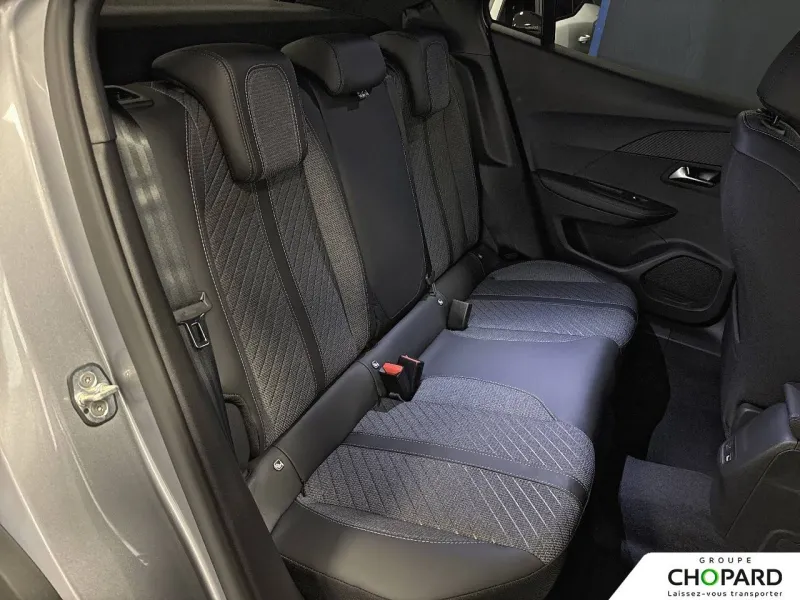 Image secondaire du véhicule 23