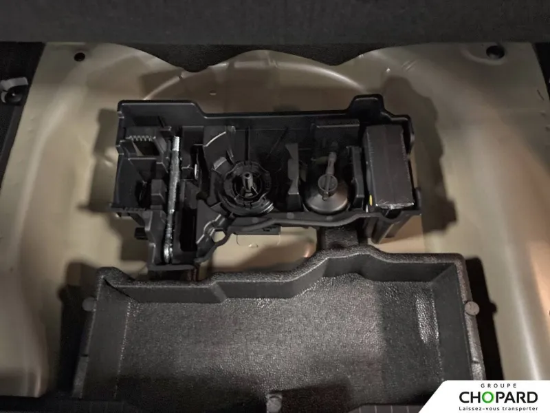 Image secondaire du véhicule 25