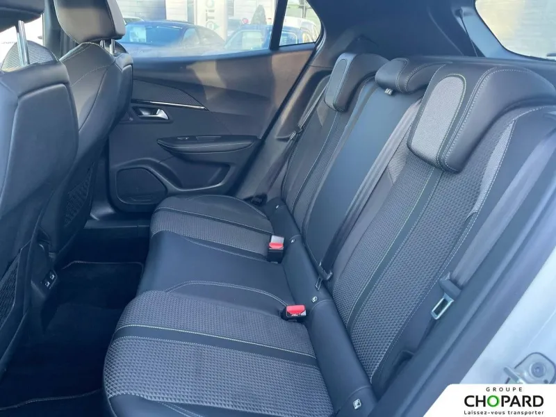 Image secondaire du véhicule 12