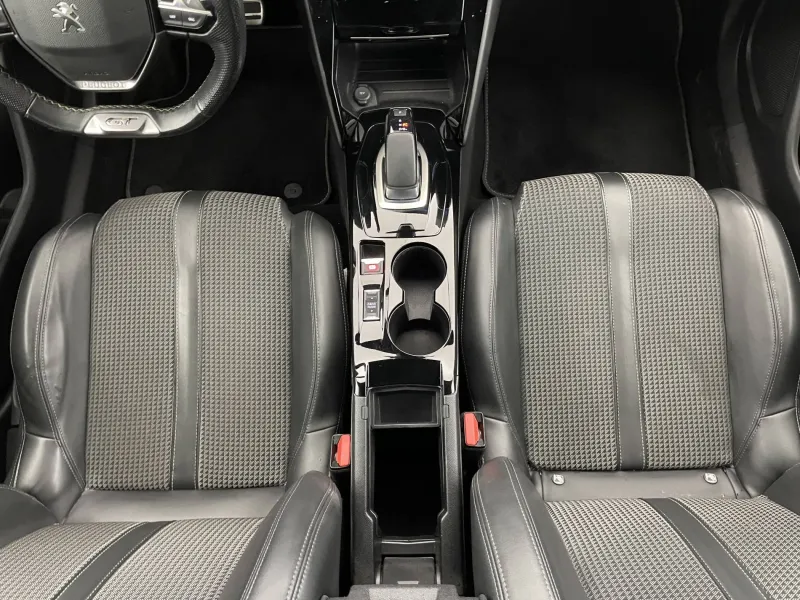 Image secondaire du véhicule 28