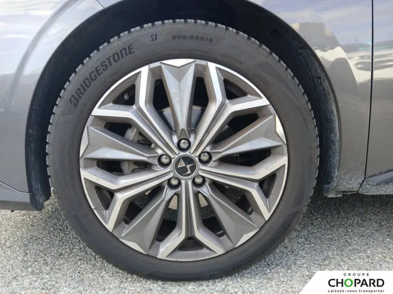 Image secondaire du véhicule 12