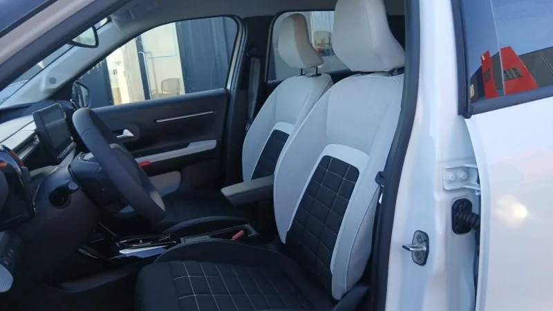 Image secondaire du véhicule 11