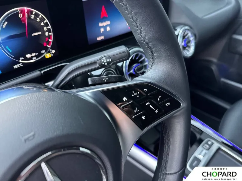 Image secondaire du véhicule 24