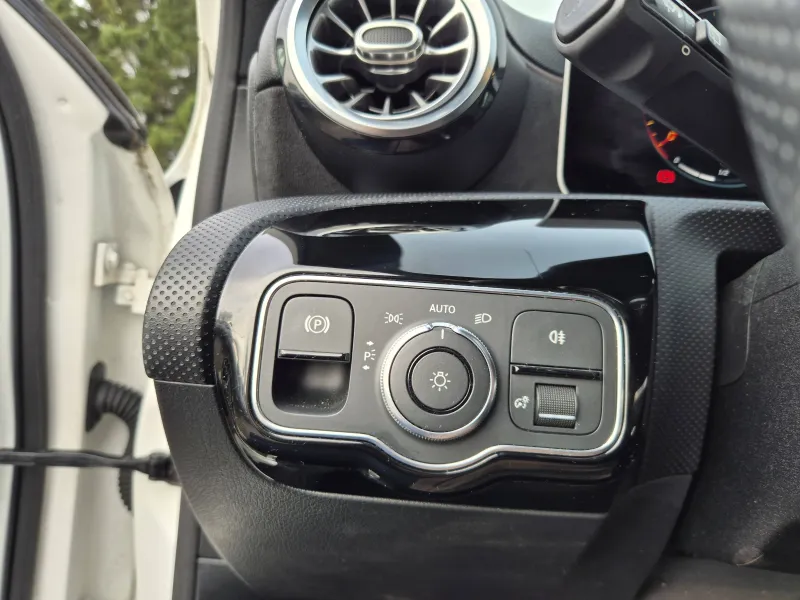 Image secondaire du véhicule 17