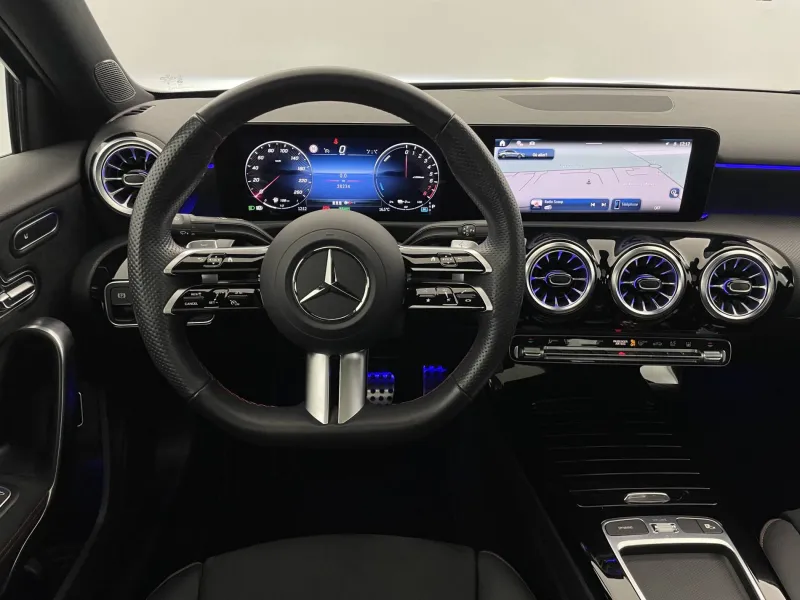 Image secondaire du véhicule 23