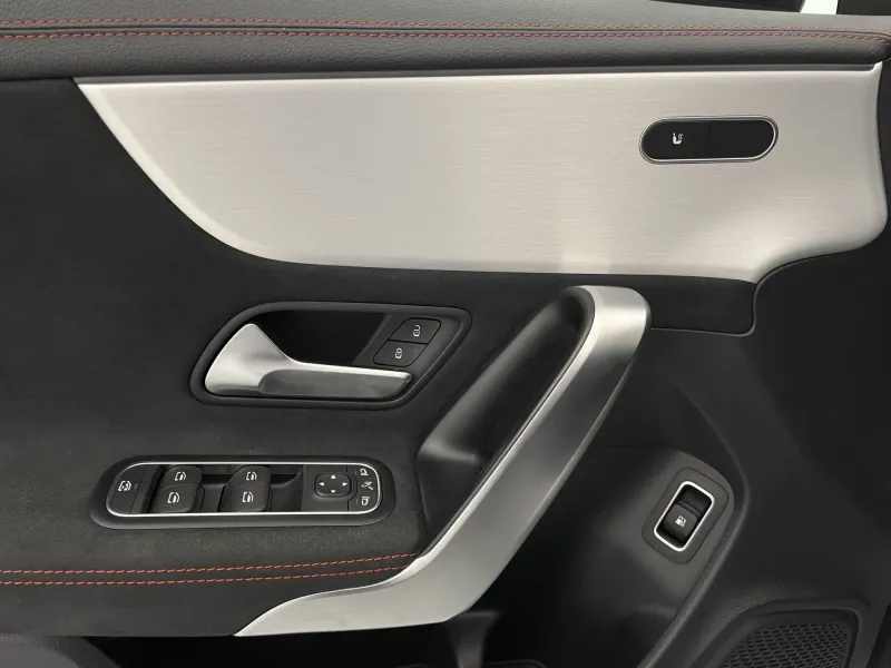 Image secondaire du véhicule 26