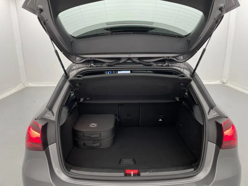 Image secondaire du véhicule 15