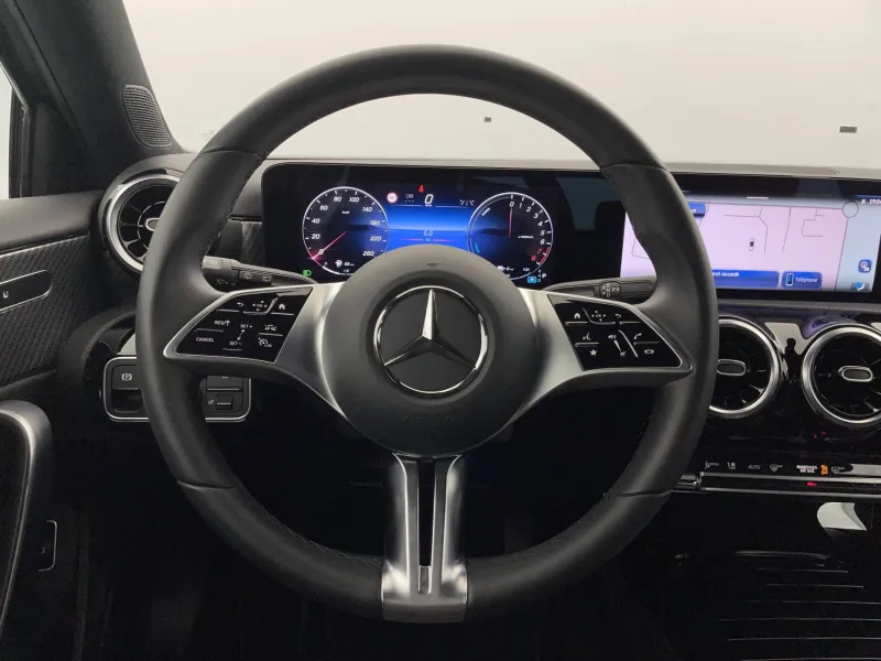 Image secondaire du véhicule 24