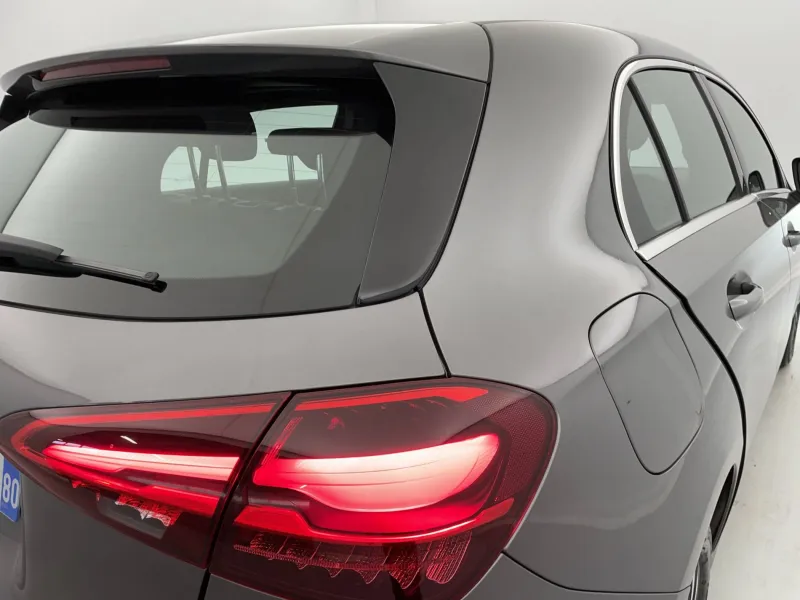 Image secondaire du véhicule 32