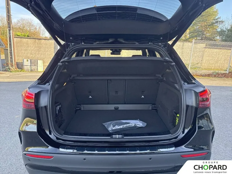 Image secondaire du véhicule 9