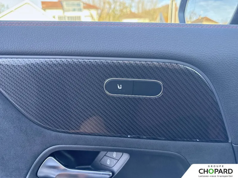 Image secondaire du véhicule 24