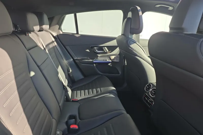 Image secondaire du véhicule 12