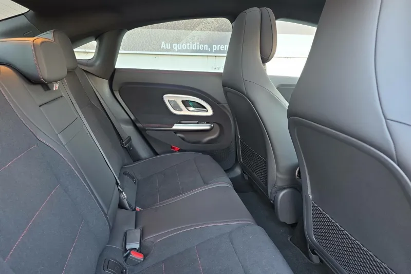 Image secondaire du véhicule 61