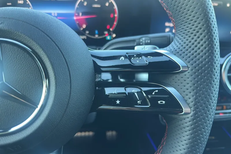 Image secondaire du véhicule 32