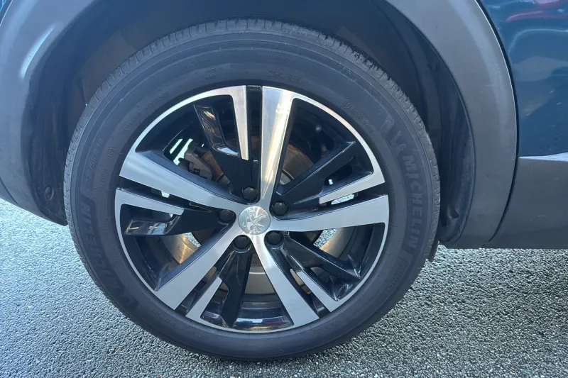 Image secondaire du véhicule 12