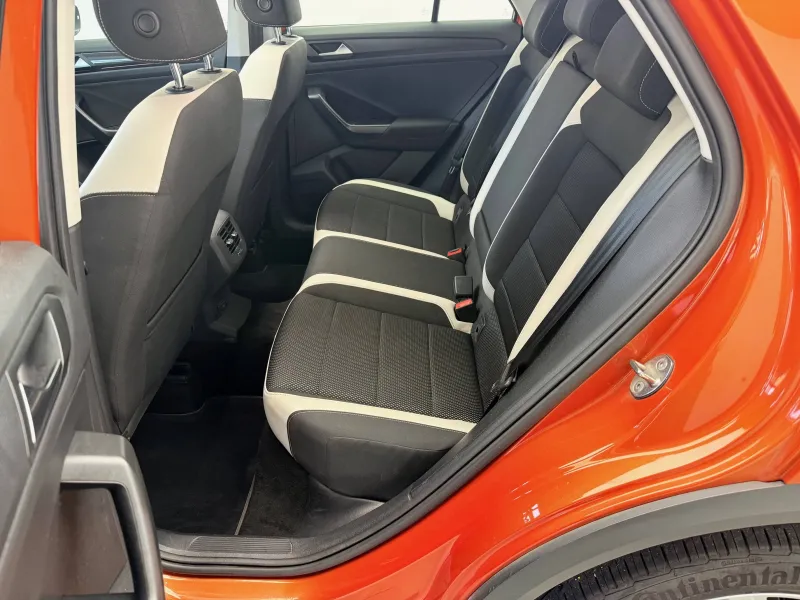 Image secondaire du véhicule 12