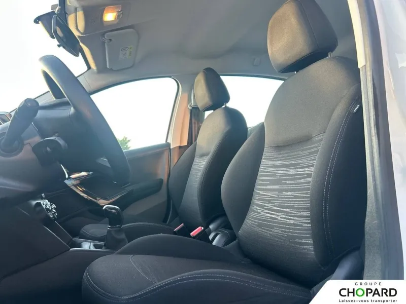 Image secondaire du véhicule 12