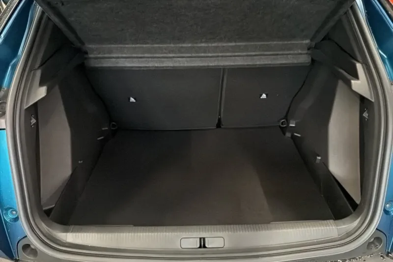 Image secondaire du véhicule 10