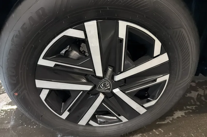 Image secondaire du véhicule 15