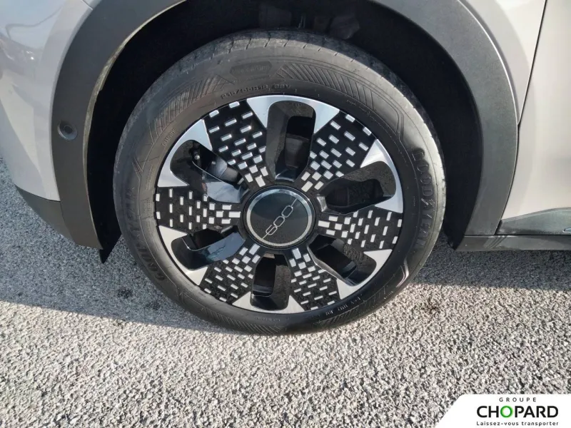 Image secondaire du véhicule 22