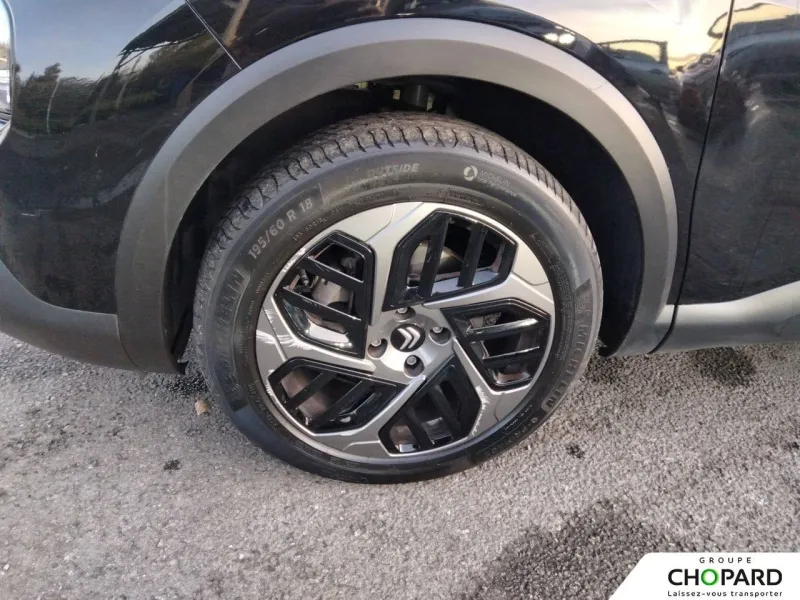 Image secondaire du véhicule 23