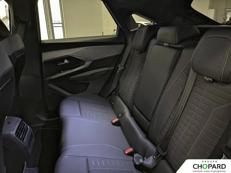 Image secondaire du véhicule 22