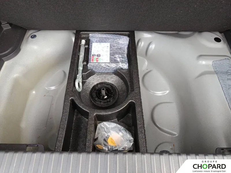 Image secondaire du véhicule 26