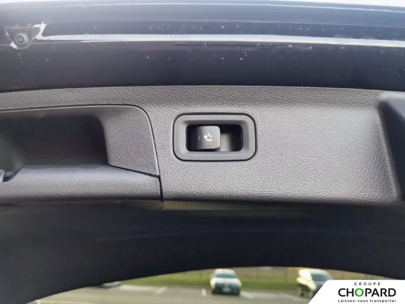 Image secondaire du véhicule 22