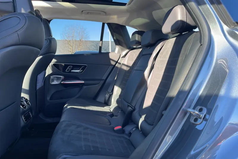 Image secondaire du véhicule 12