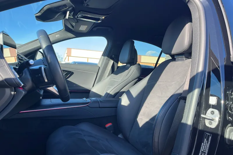 Image secondaire du véhicule 11