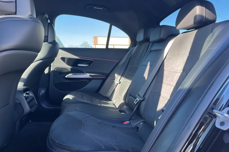 Image secondaire du véhicule 12