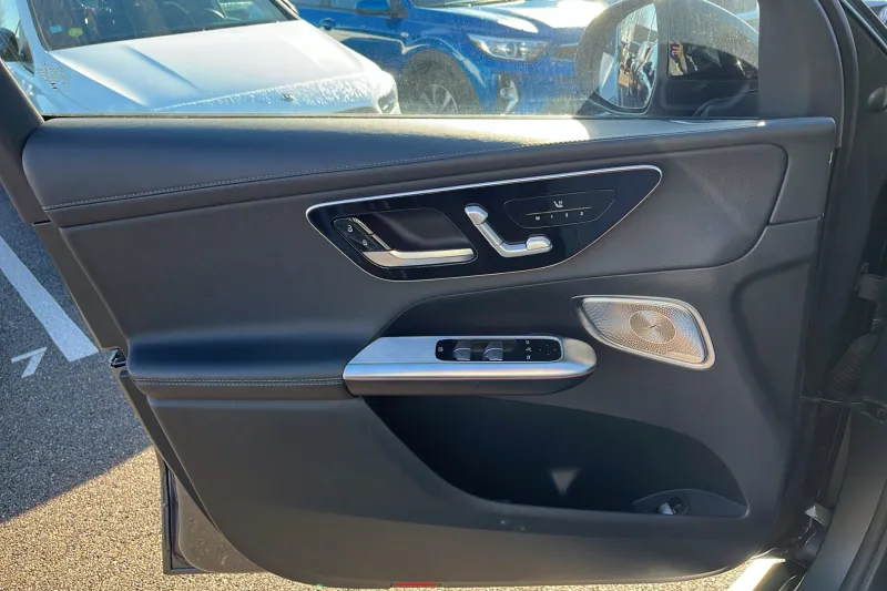 Image secondaire du véhicule 23