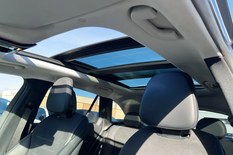 Image secondaire du véhicule 24