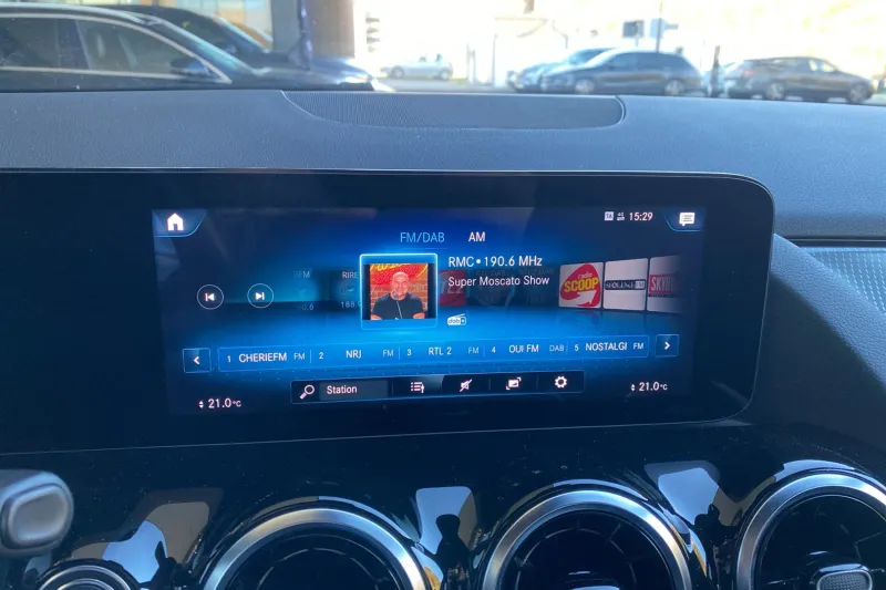 Image secondaire du véhicule 18