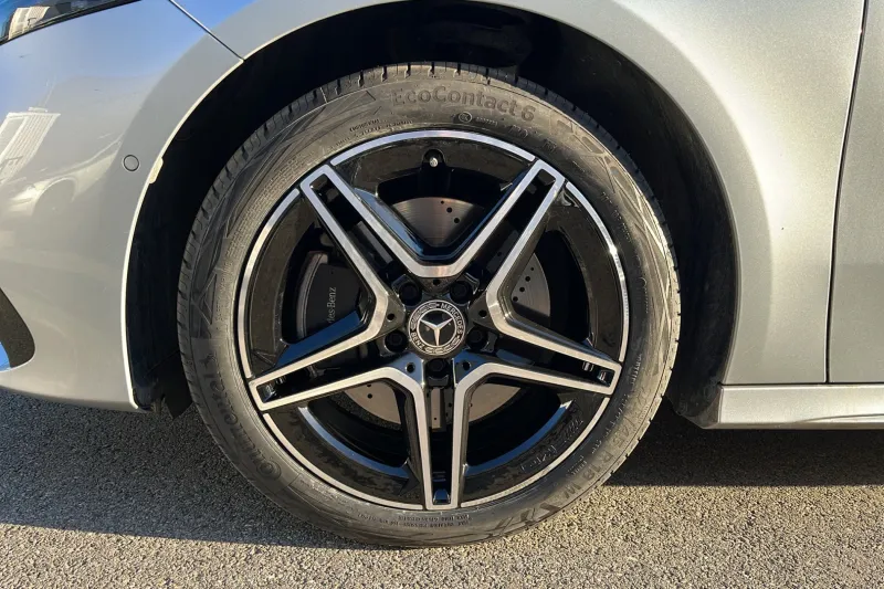 Image secondaire du véhicule 13