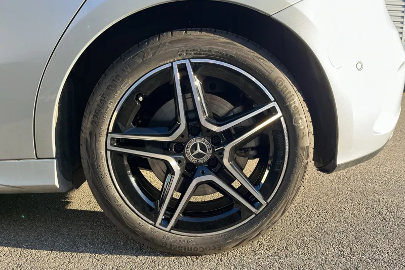 Image secondaire du véhicule 14