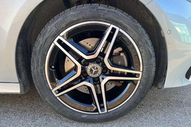 Image secondaire du véhicule 16