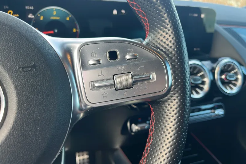 Image secondaire du véhicule 22