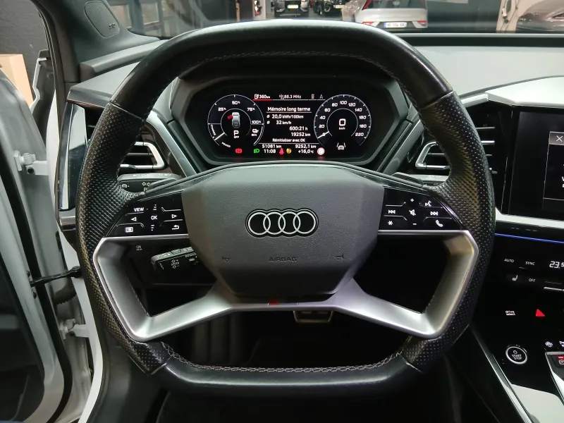 Image secondaire du véhicule 11