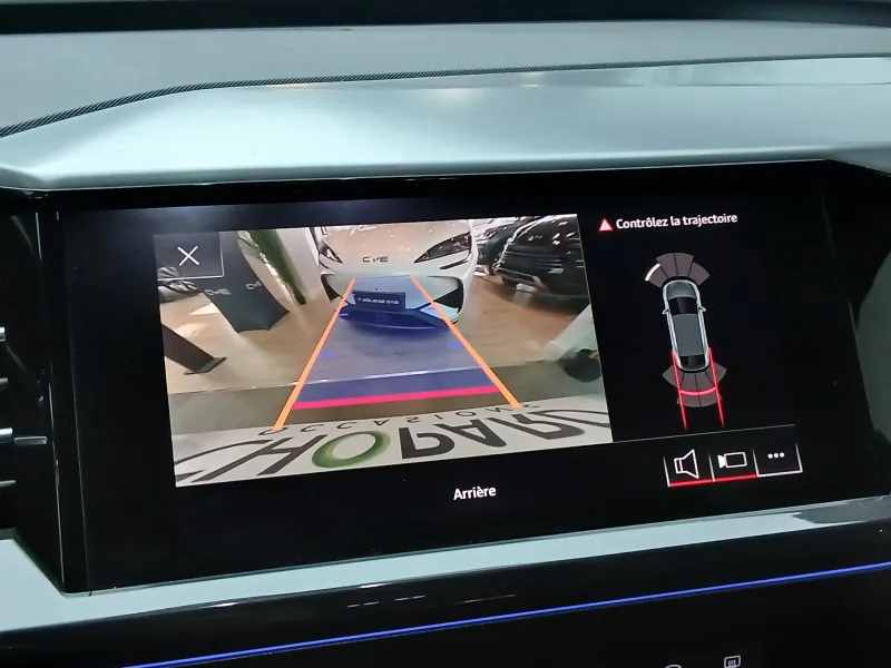 Image secondaire du véhicule 14