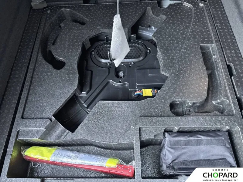 Image secondaire du véhicule 25