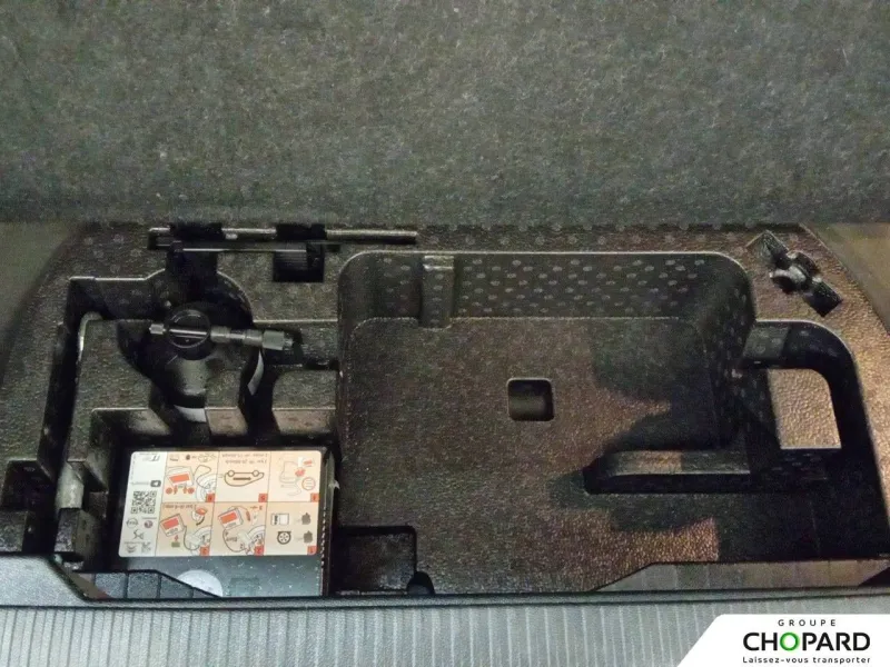 Image secondaire du véhicule 16