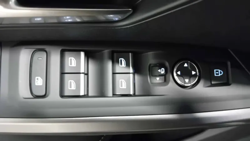 Image secondaire du véhicule 3