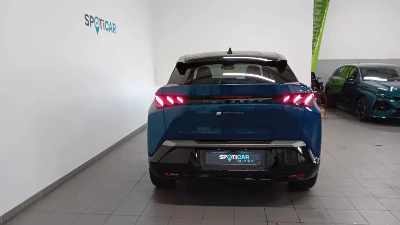 Image secondaire du véhicule 9