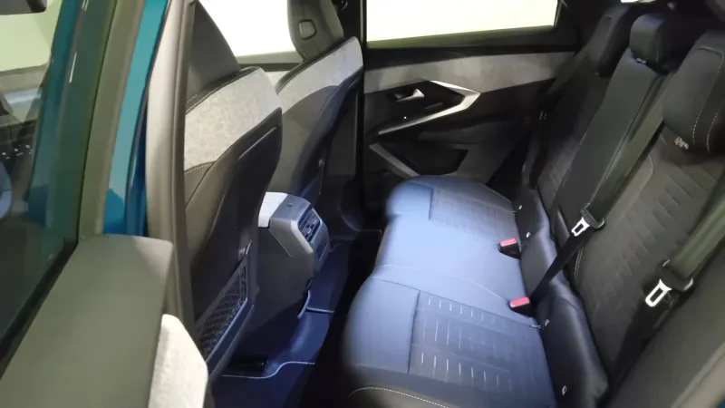 Image secondaire du véhicule 18