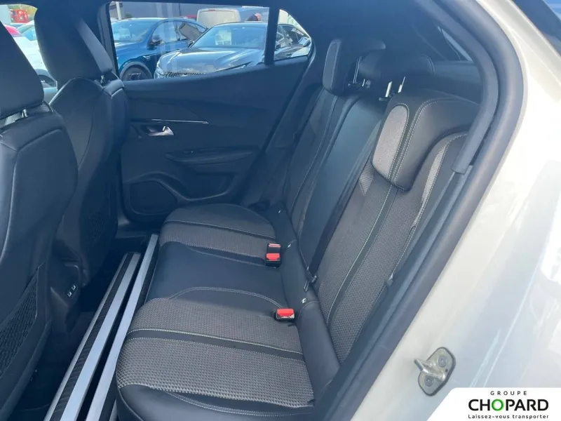 Image secondaire du véhicule 12