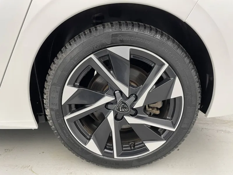 Image secondaire du véhicule 17