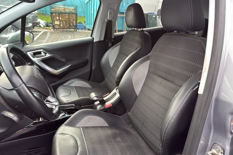 Image secondaire du véhicule 11